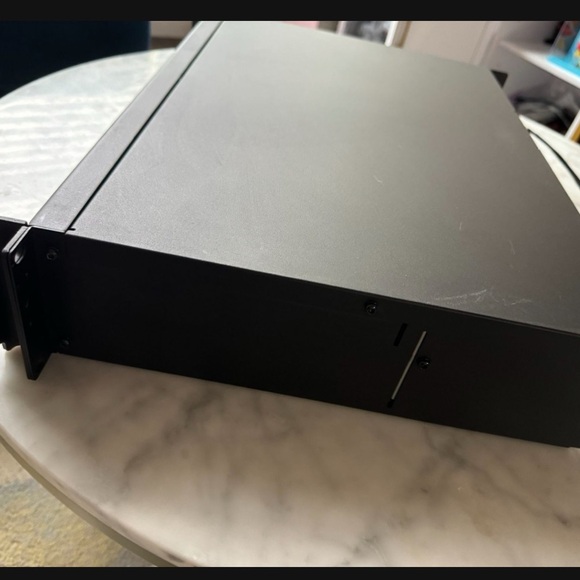 Crown Episode CDi 1000 2 Channels LCD Screen Power Amplifier “Pre Owned” - Picture 7 of 8